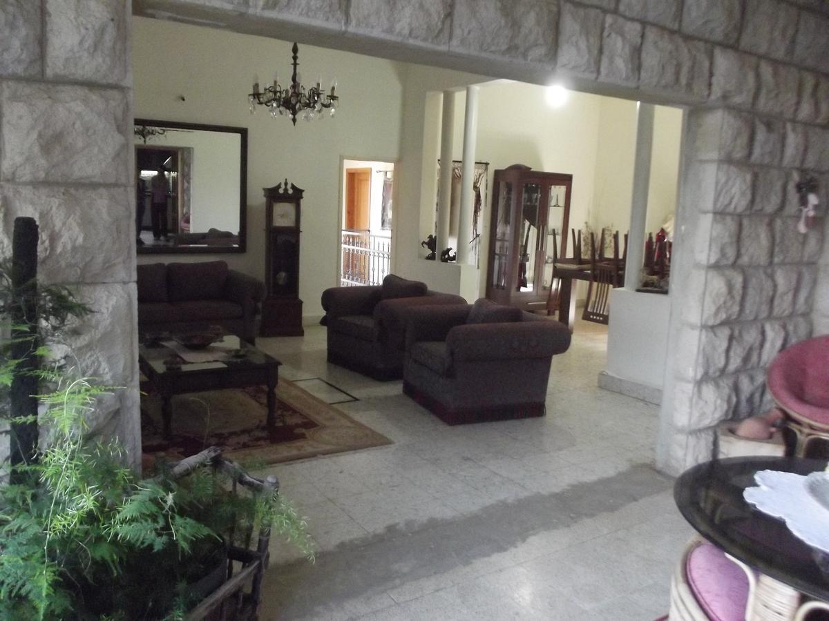 Mresty Guest House Mtolle Buitenkant foto